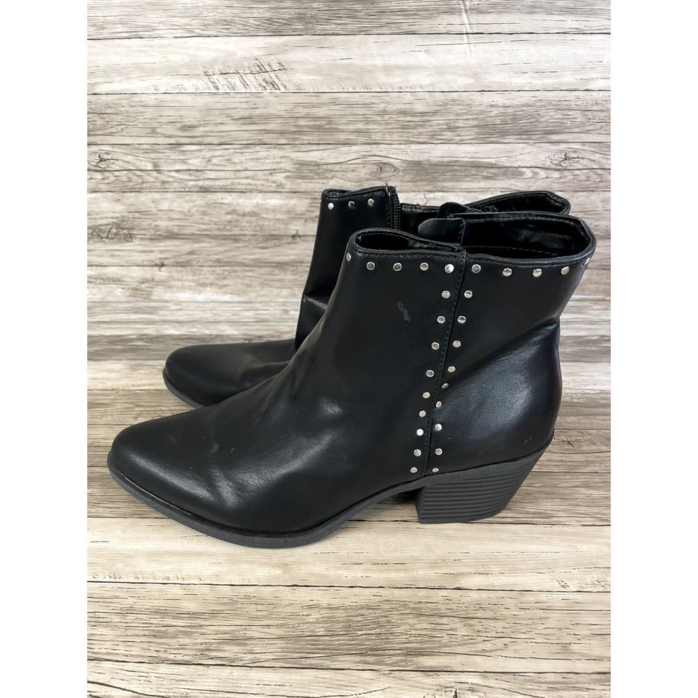 BP Womens 11M faux black‎ faux leather studded accent heeled ankle boots NWOB
